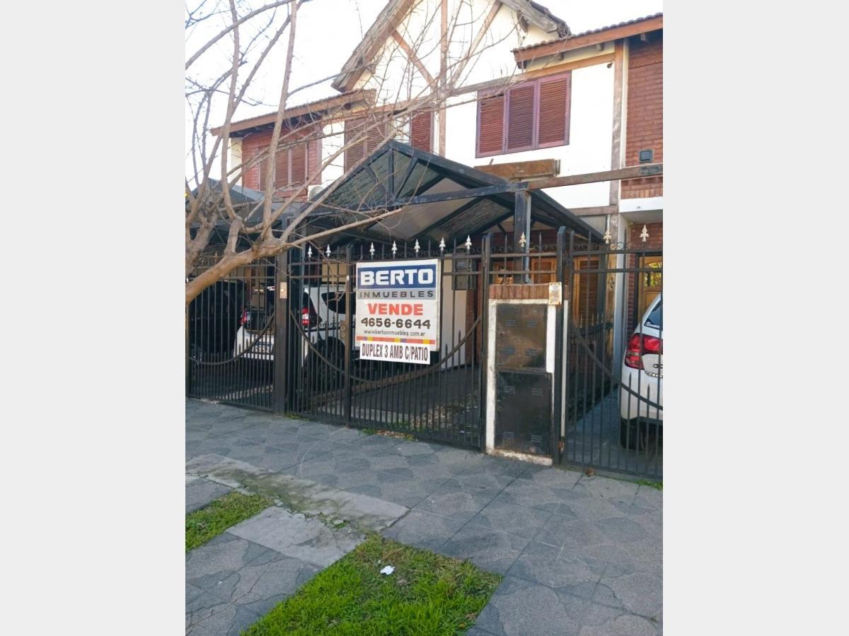 Foto de PH en Venta en Villa Luzuriaga, imagen 2