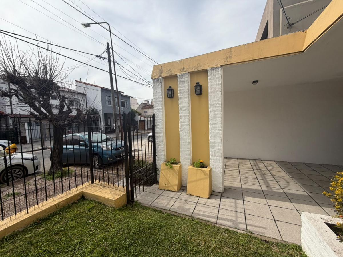 Foto de Casa en Venta en Ramos Mejia, imagen 1