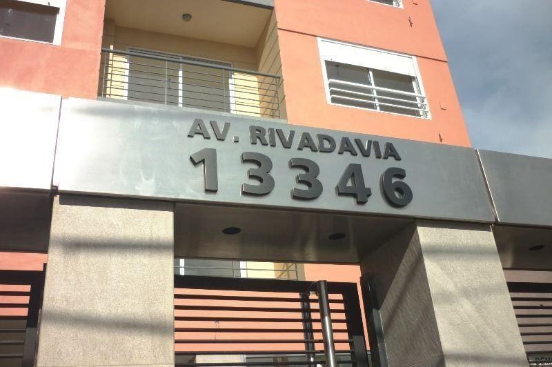 Foto de *DEPTO. 2 AMB. CON BALCÓN DE 52 M2, imagen 2
