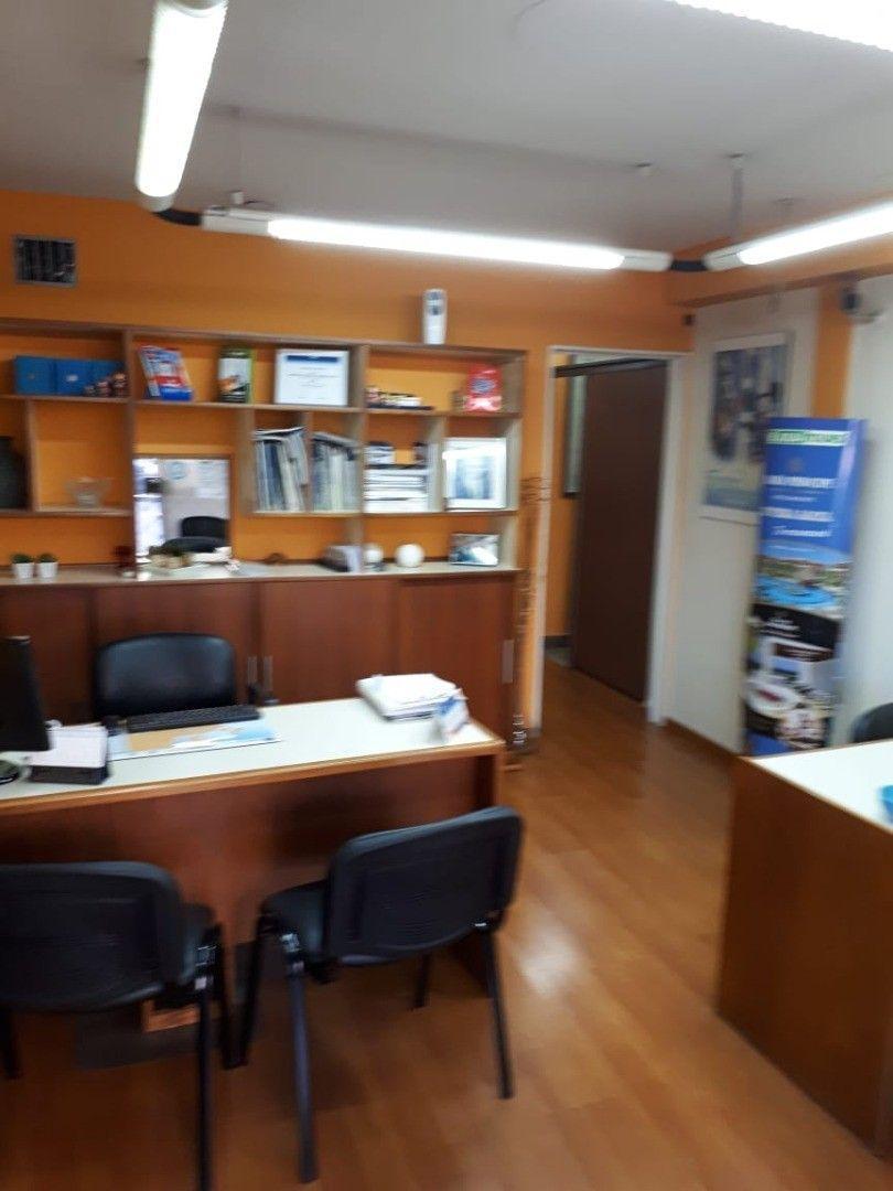 Foto de *EXCELENTE PROPIEDAD SOBRE AV. DE MAYO *5 UNIDADES FUNCIONALES *VENTA, imagen 3