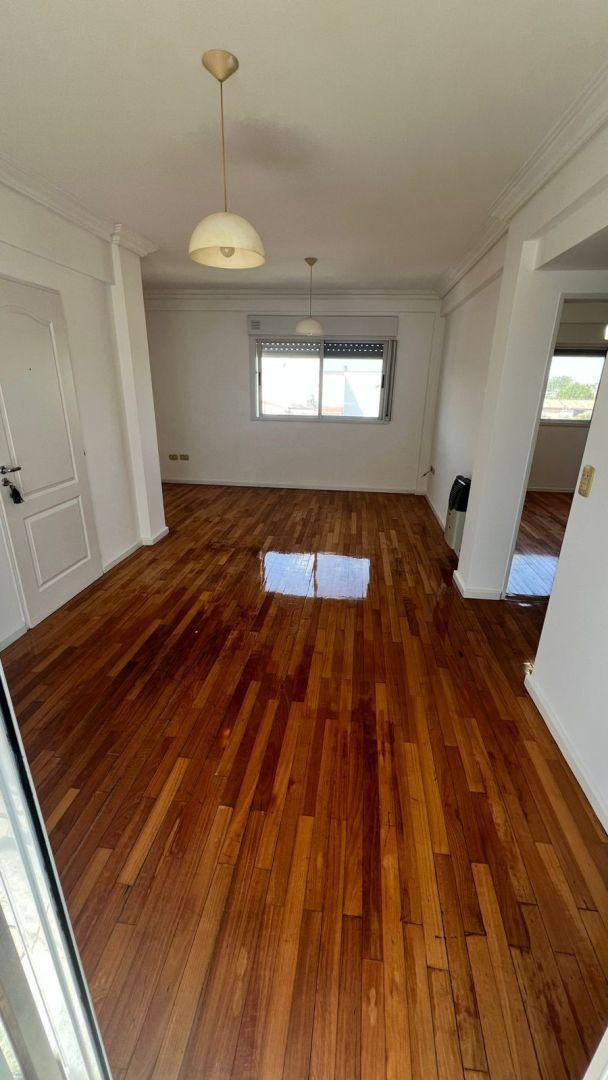Foto de *MUY BUEN DEPTO. 2 AMB. CON BALCÓN *EDIFICIO CON SUM, BAÑO Y PARRILLA, imagen 4