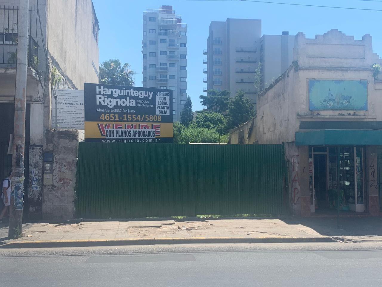 Foto de *LOTE DE 8,36 X 36 *FOT: 3.00 *FOS: 0.60 *EXISTE PROYECTO CON PLANO, imagen 2