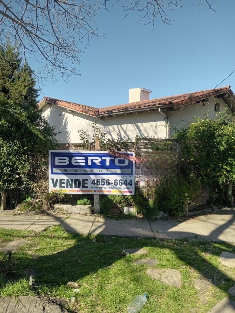 Foto de *CASA EN ESQUINA DE 4 AMB. SOBRE LOTE DE 10,30 X 17,66 CON ENTRADA DE, imagen 3