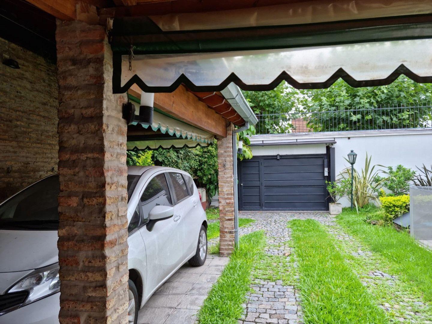 Foto de *EXCLUSIVO CHALET EN 3 PLANTAS, SOBRE LOTE DE 10 X 10 Y 11 X 25, imagen 4