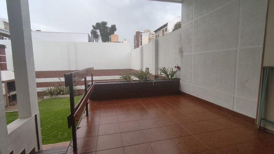 Foto de *CHALET 6 AMB. SOBRE LOTE DE 9 X 27, imagen 3