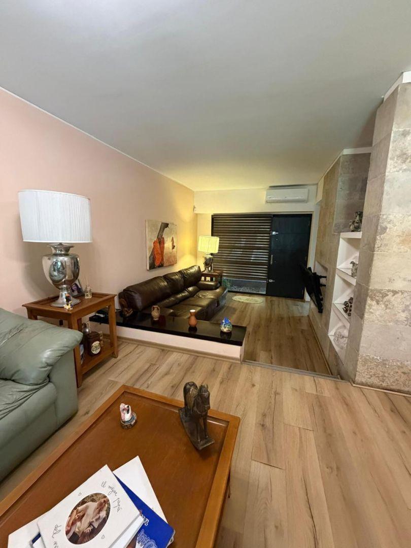 Foto de *Excelente casa de 5 ambientes sobre lote de 8,66 metros de frente x 47, imagen 5