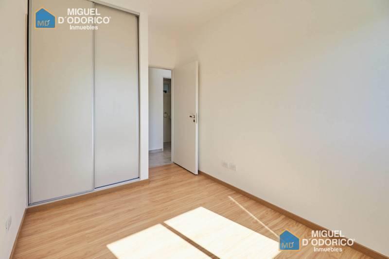 Venta Departamento 3 Ambientes con Cochera en Parque Avellaneda 3