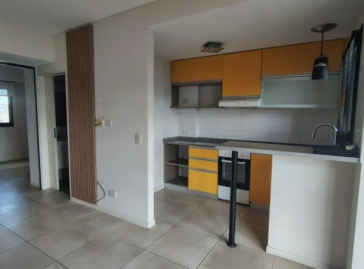 Alquiler Departamento 2 ambientes con cochera en Parque Chacabuco 1