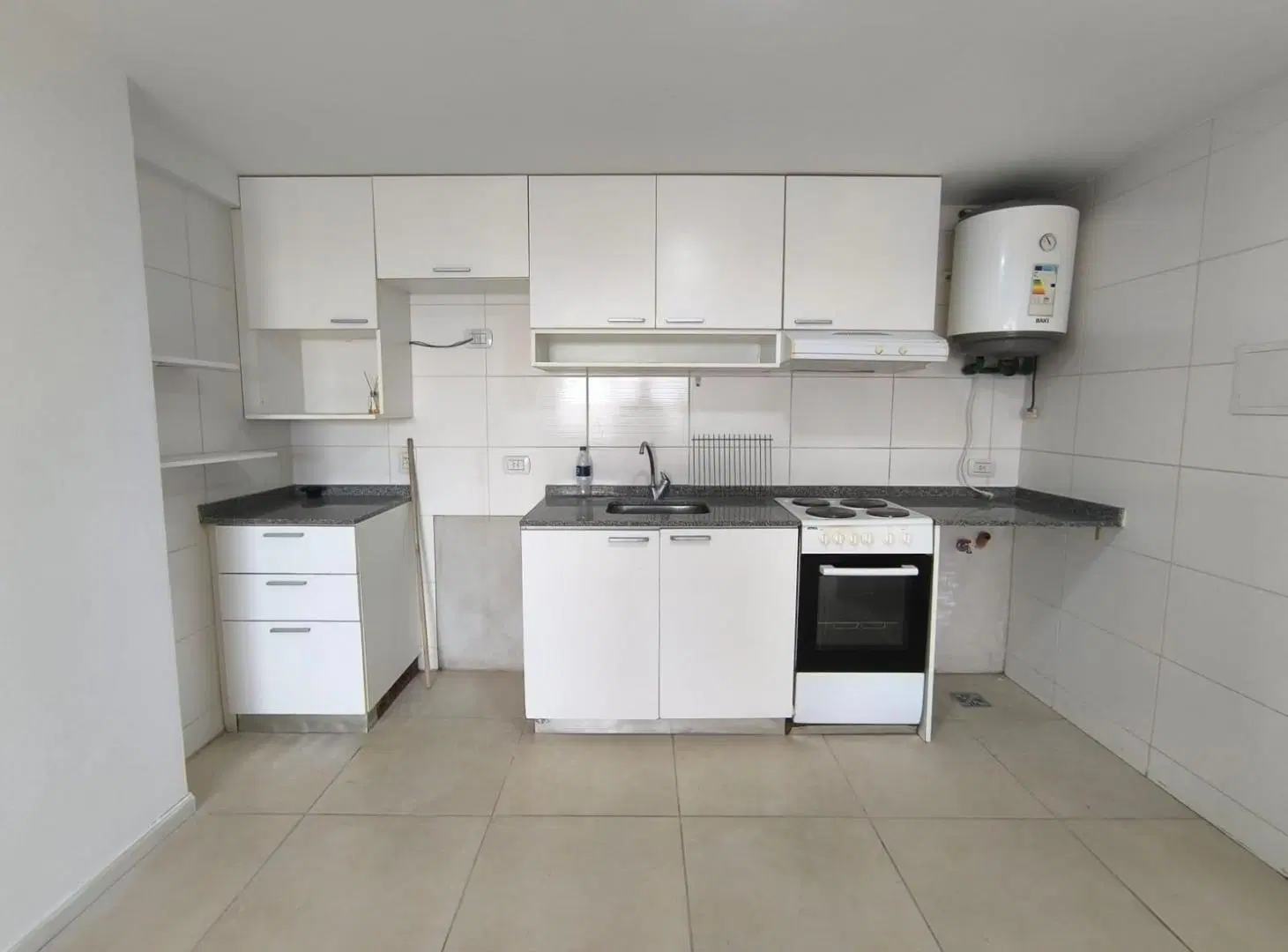 Alquiler departamento de 3 ambientes SIN EXPENSAS en Parque Chacabuco 4