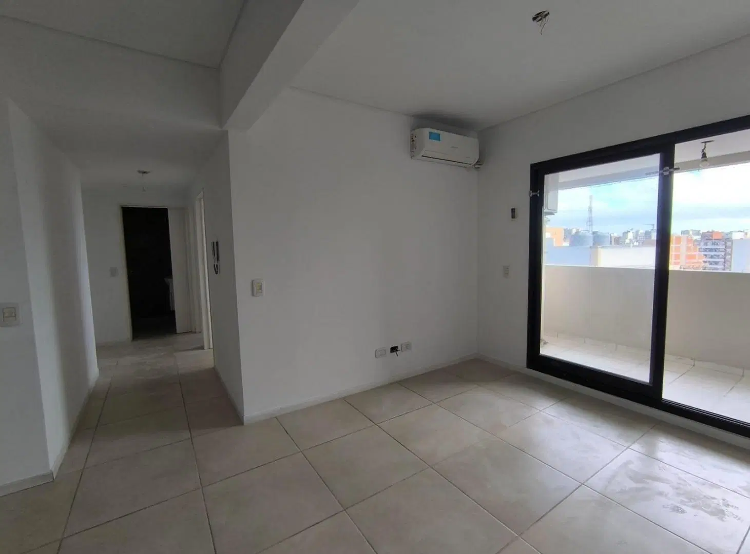 Alquiler departamento de 3 ambientes SIN EXPENSAS en Parque Chacabuco 1