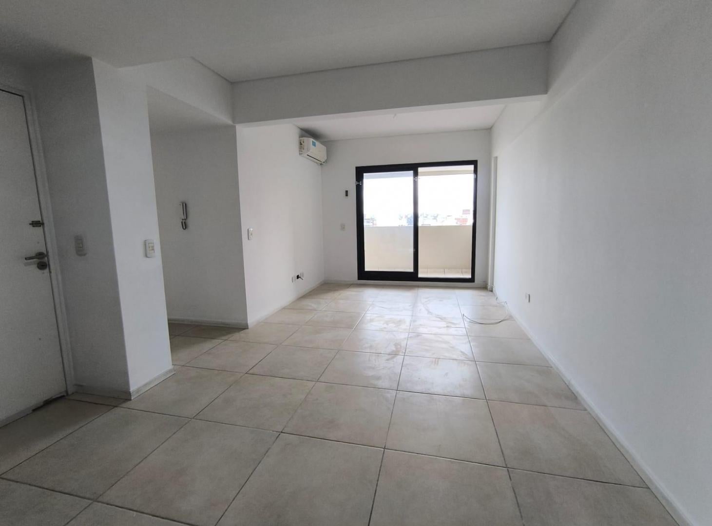 Alquiler departamento de 3 ambientes SIN EXPENSAS en Parque Chacabuco
