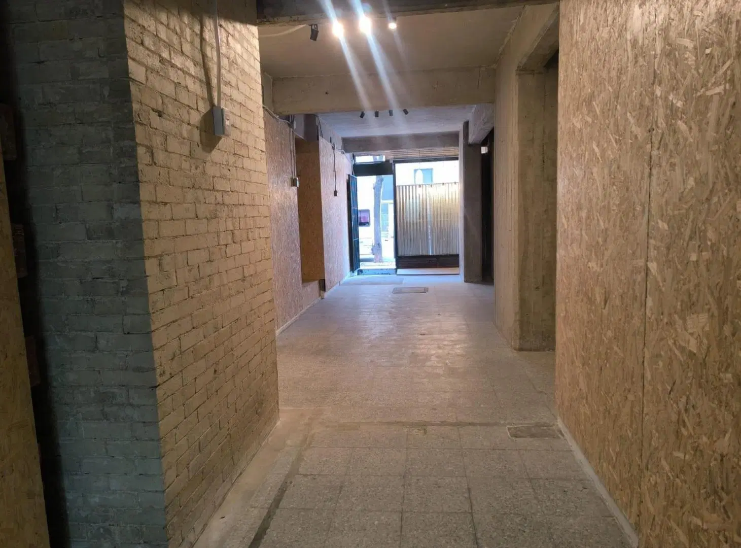 Alquiler local comercial en Monserrat 4