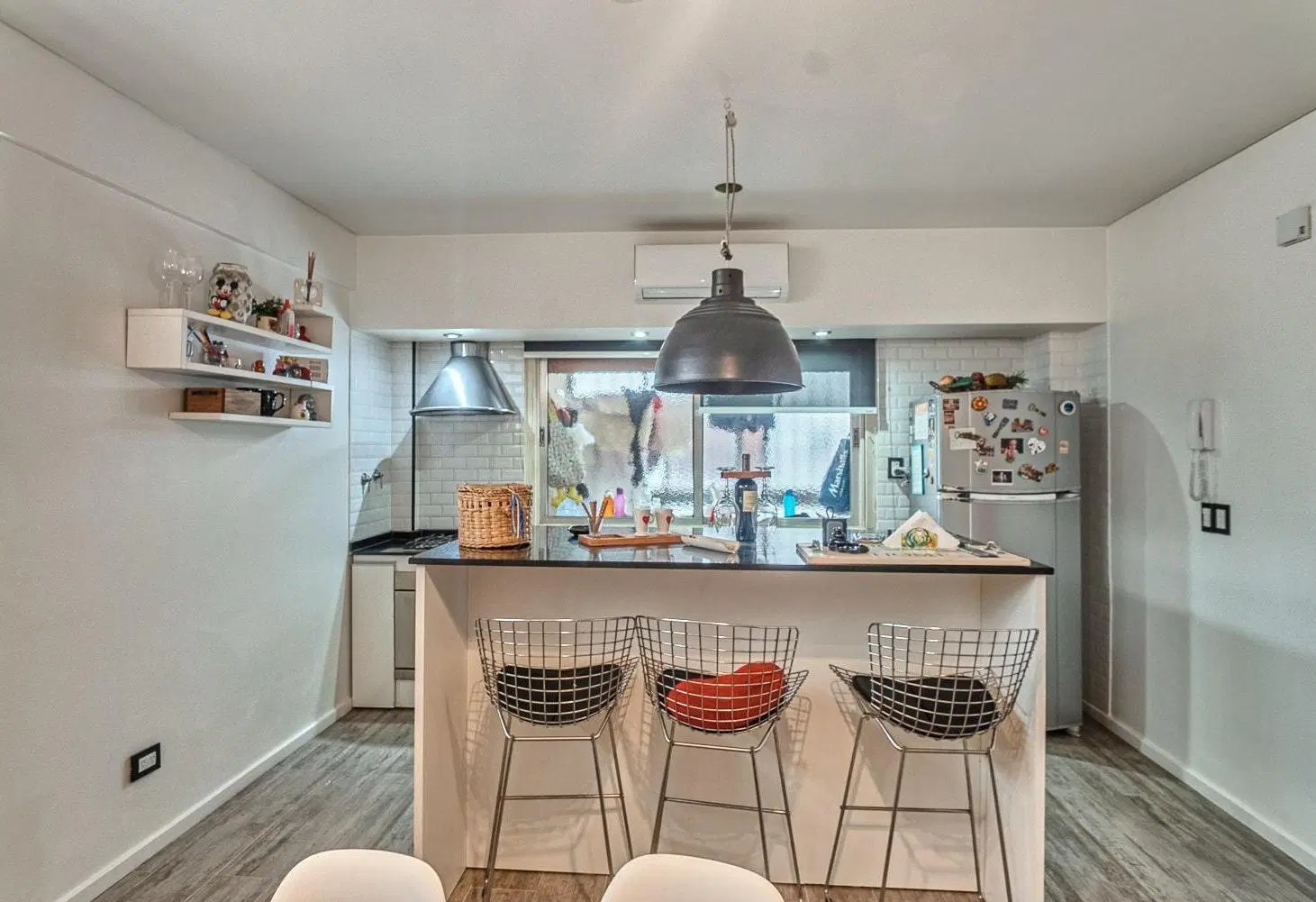 Venta departamento 4 ambientes con 2 cocheras y terraza con quincho 8