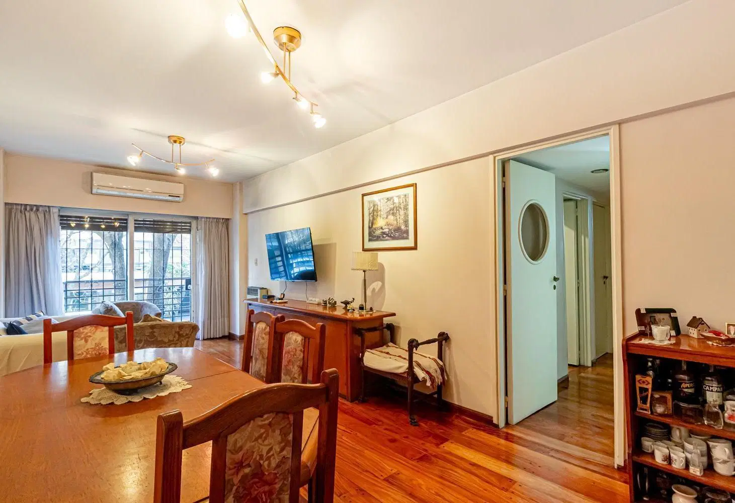 Venta Departamento 4 ambientes con cochera en Caballito 2