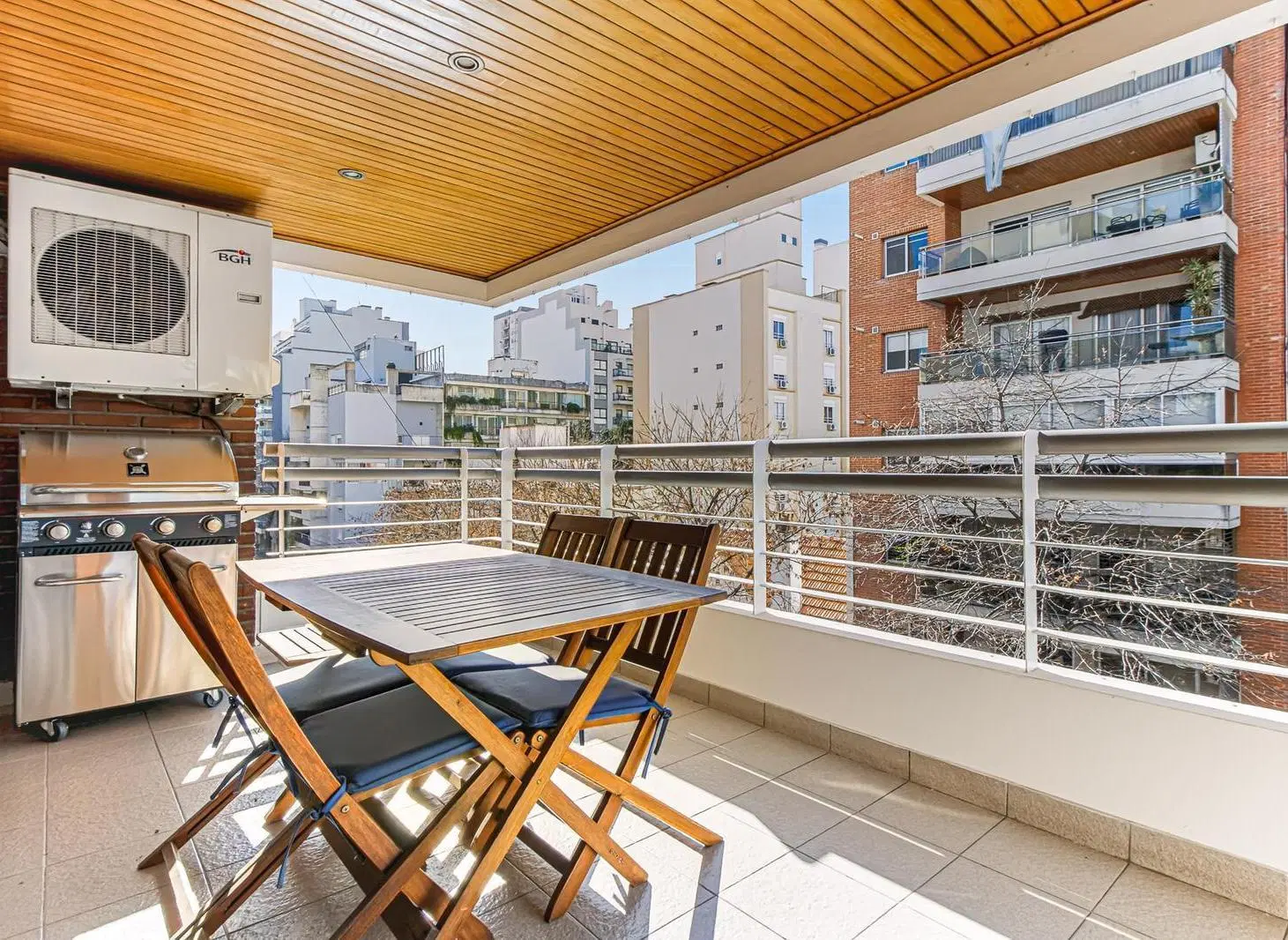 Venta piso de 4 ambientes con cochera en Caballito 5