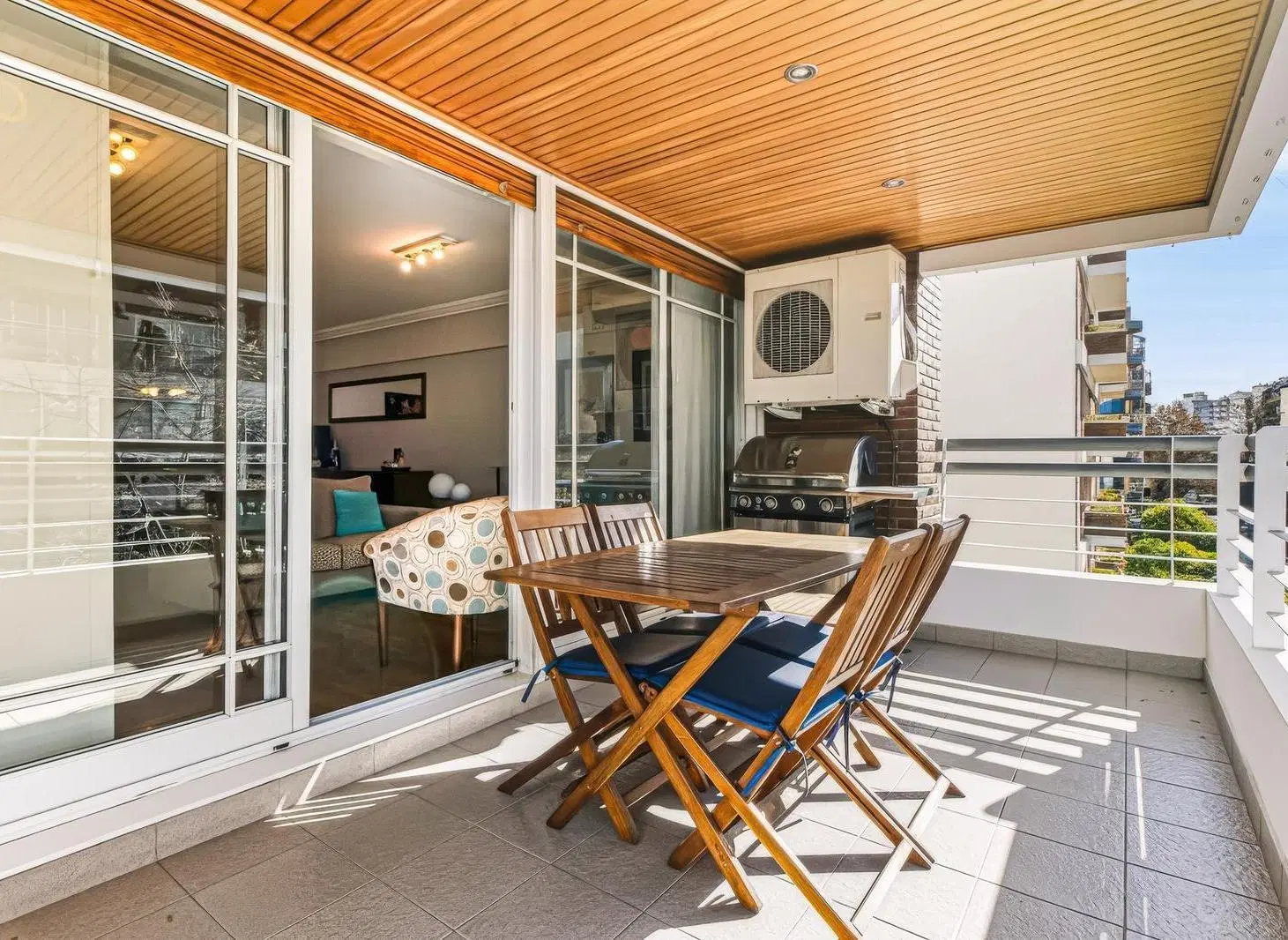 Venta piso de 4 ambientes con cochera en Caballito 3