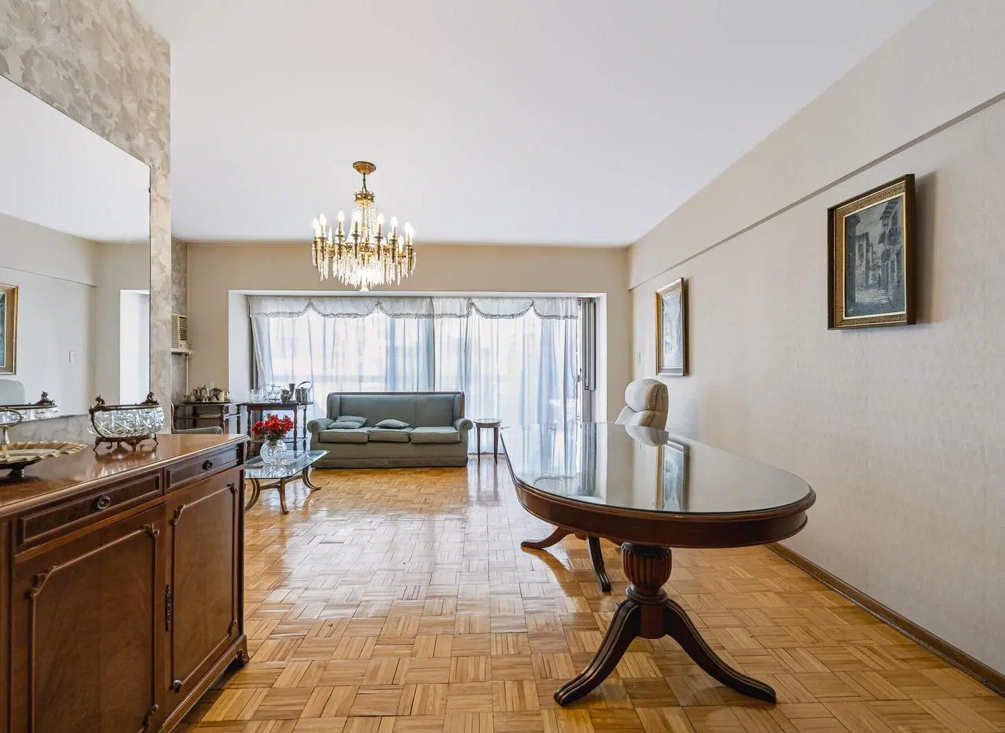 Venta departamento 4 ambientes con cochera en Flores 1