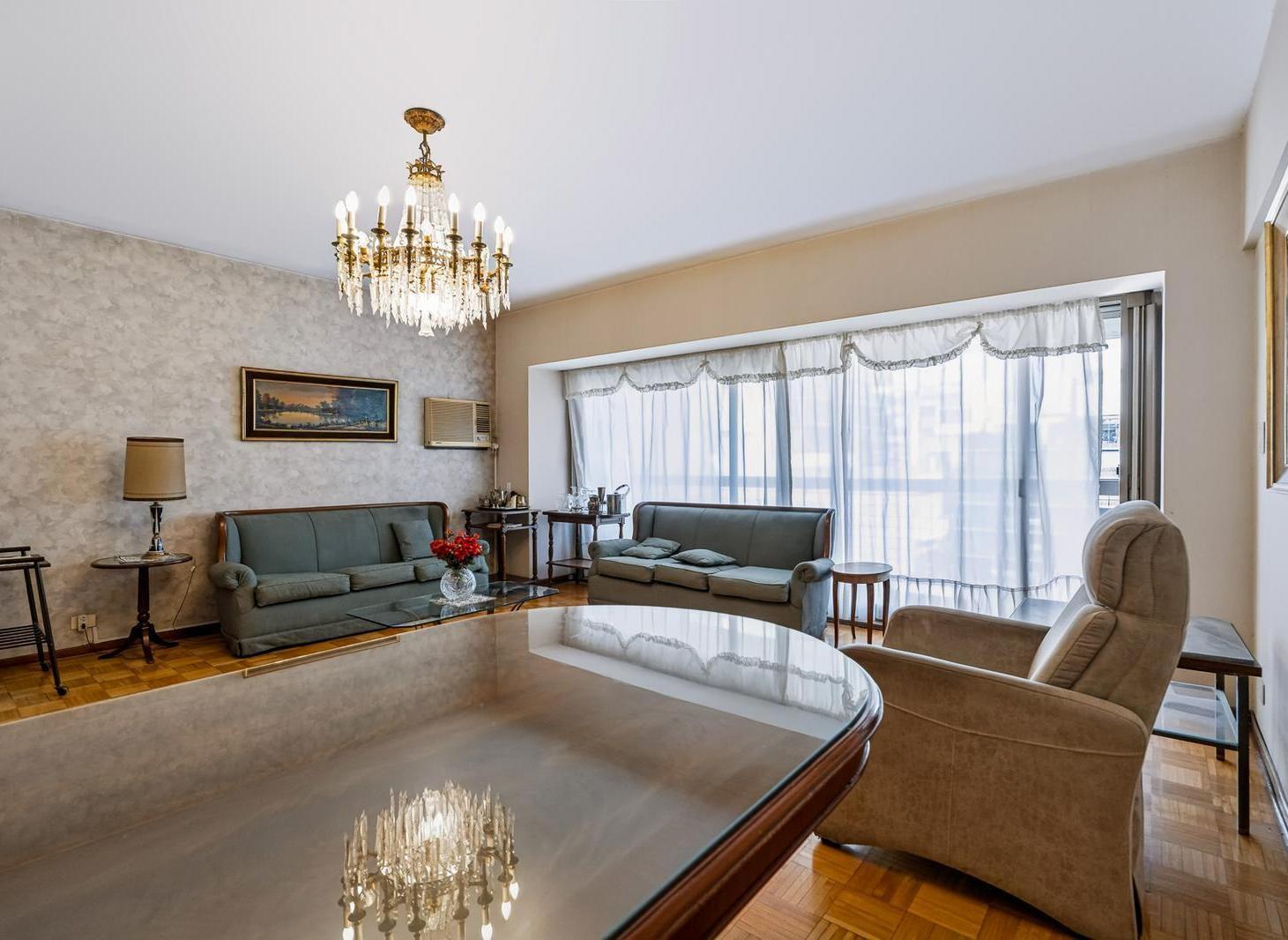 Foto de Venta departamento 4 ambientes con cochera en Flores, imagen 3