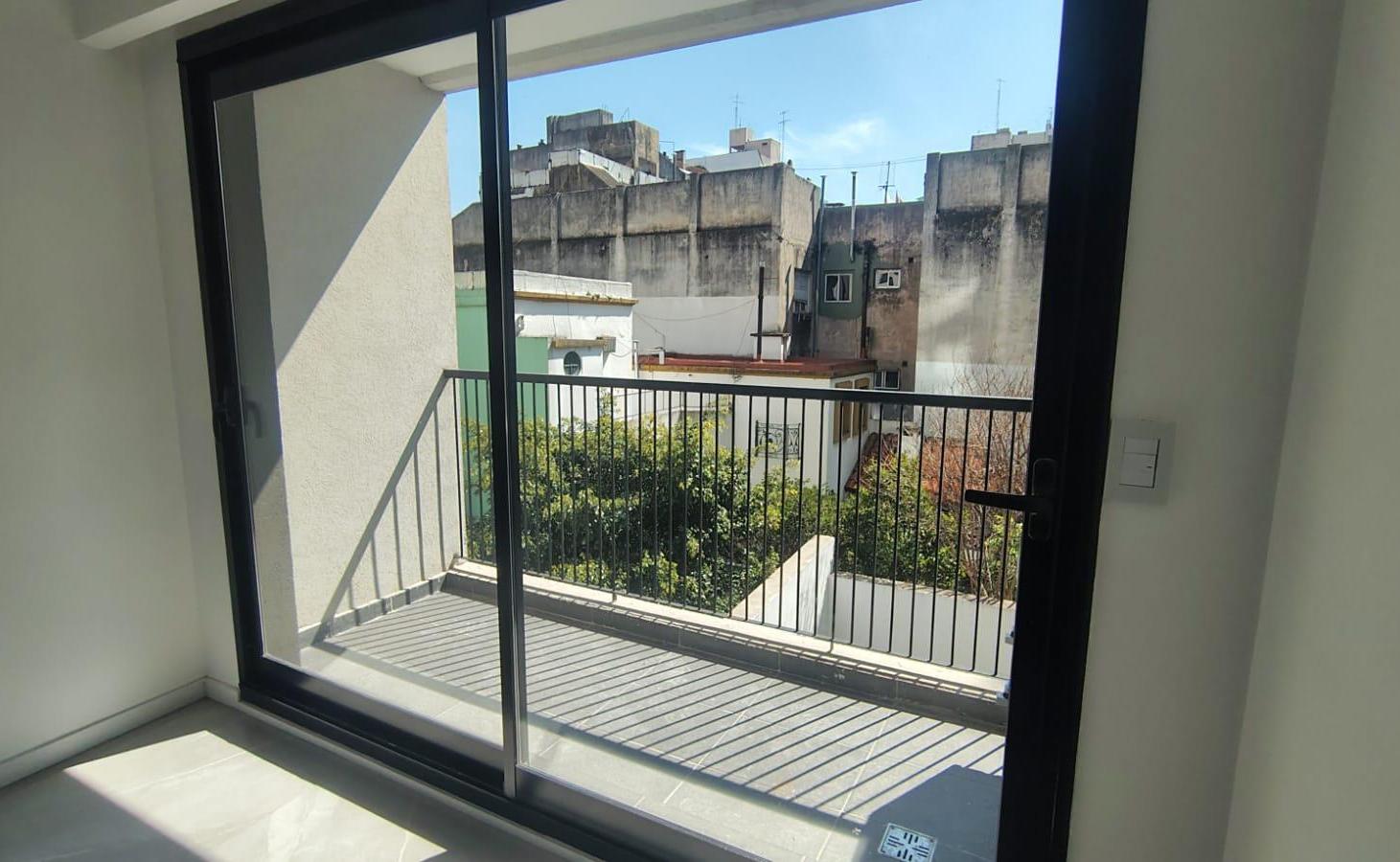 Foto de Alquiler departamento monoambiente en Flores, imagen 1