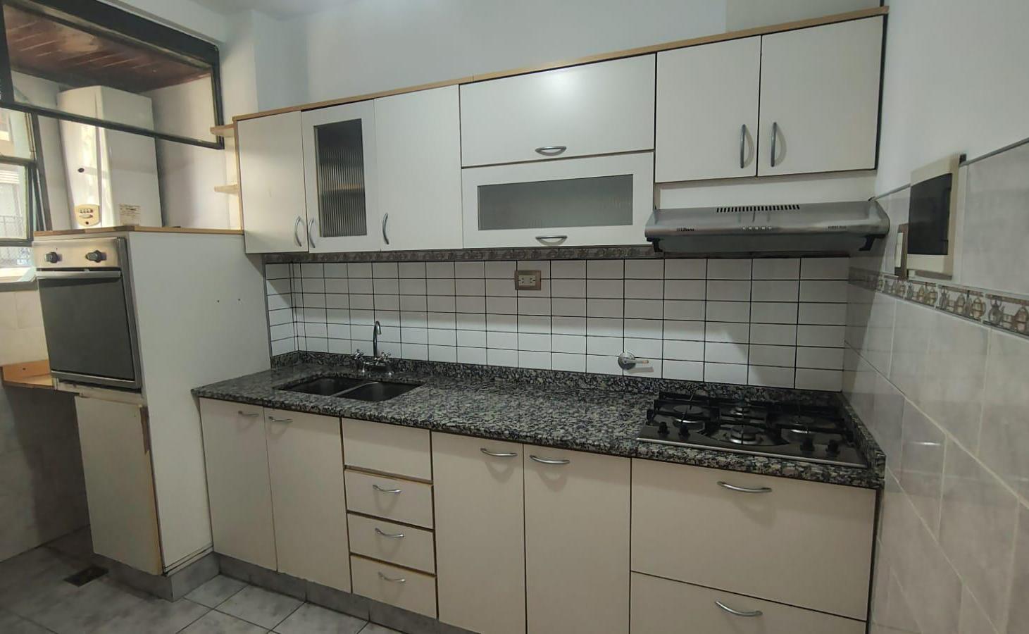 Foto de Alquiler departamento 4 ambientes con escritorio en Caballito, imagen 3