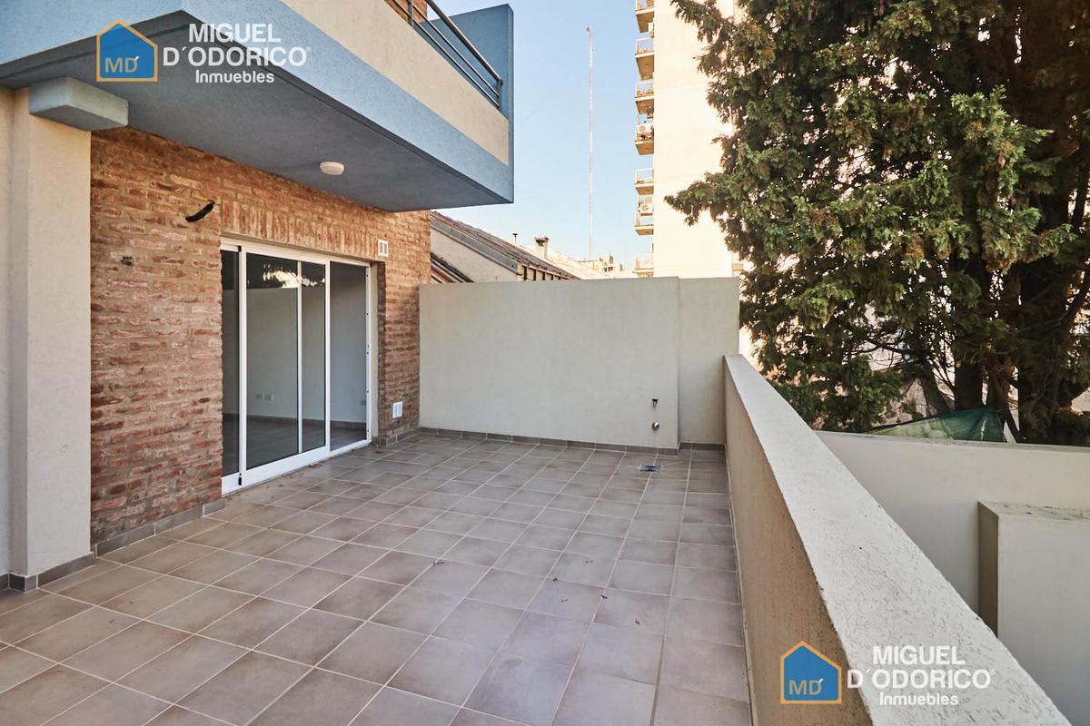 Foto de Alquiler Monoambiente con patio en Floresta, imagen 4