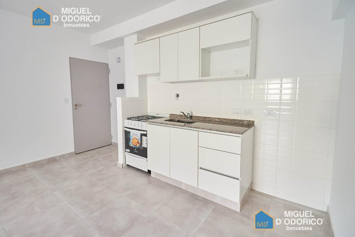 Foto de Alquiler Monoambiente con patio en Floresta, imagen 5