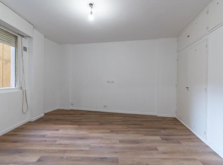 Departamento de 3 Ambientes con Balcón en Venta. Caballito. 4
