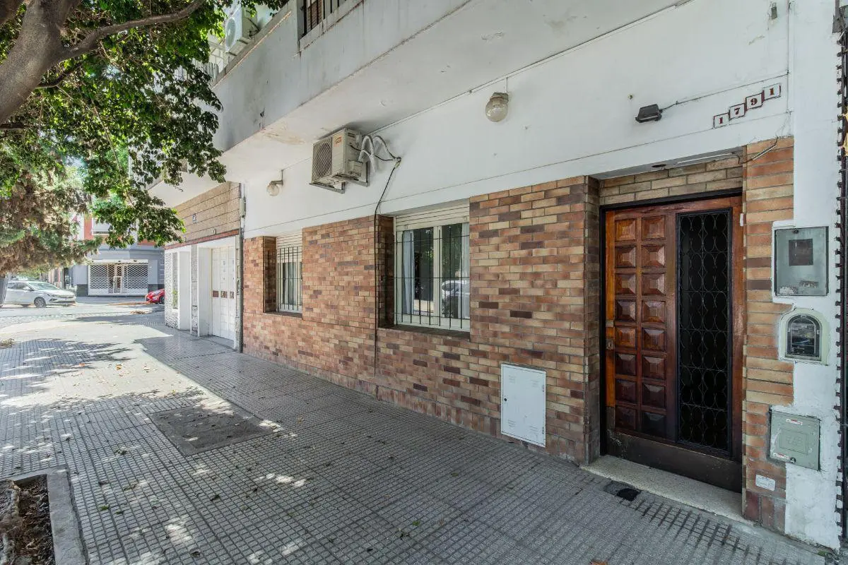 Departamento de 3 Ambientes en venta en Villa Gral. Mitre. 3