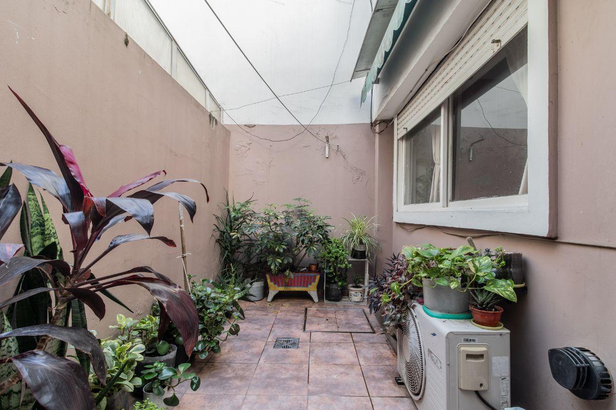 Foto de Departamento de 2 Ambientes en Planta Baja con Patio, imagen 1