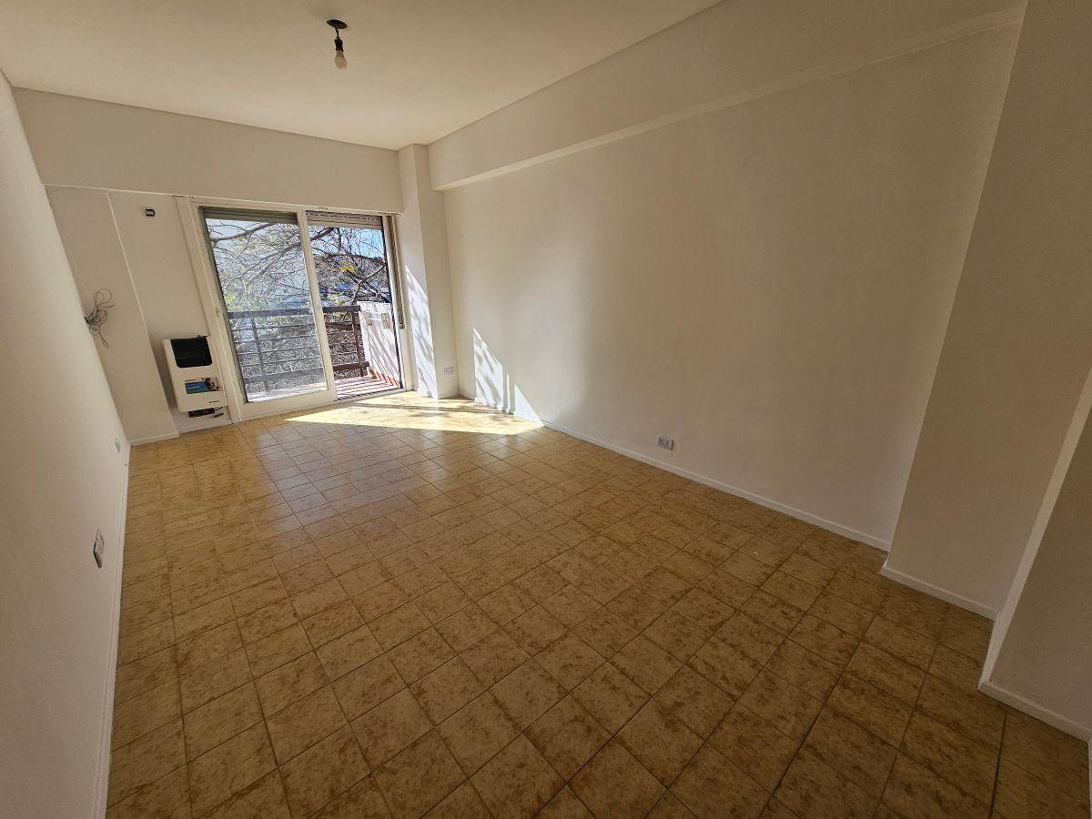 Foto de Monoambiente en Alquiler con Balcón al Frente. Caballito, imagen 1