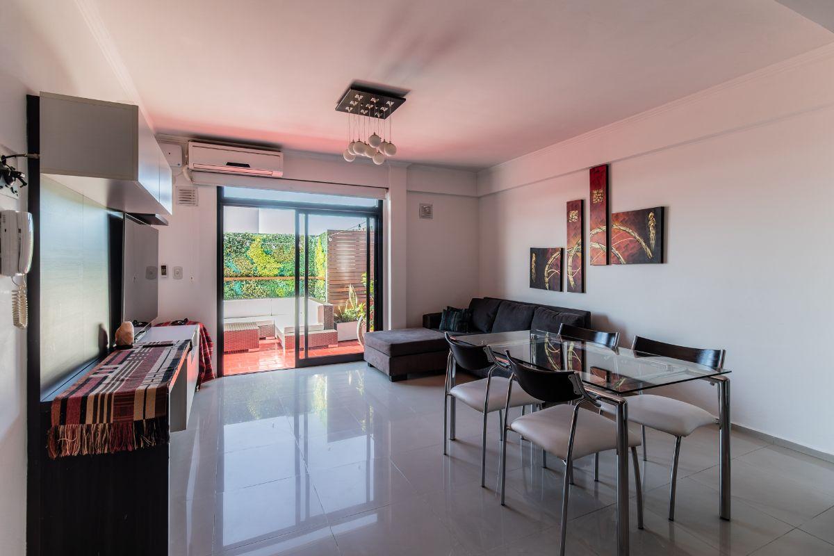 Foto de Departamento en Venta con Balcón Terraza y Cochera. Villa del Parque, imagen 5