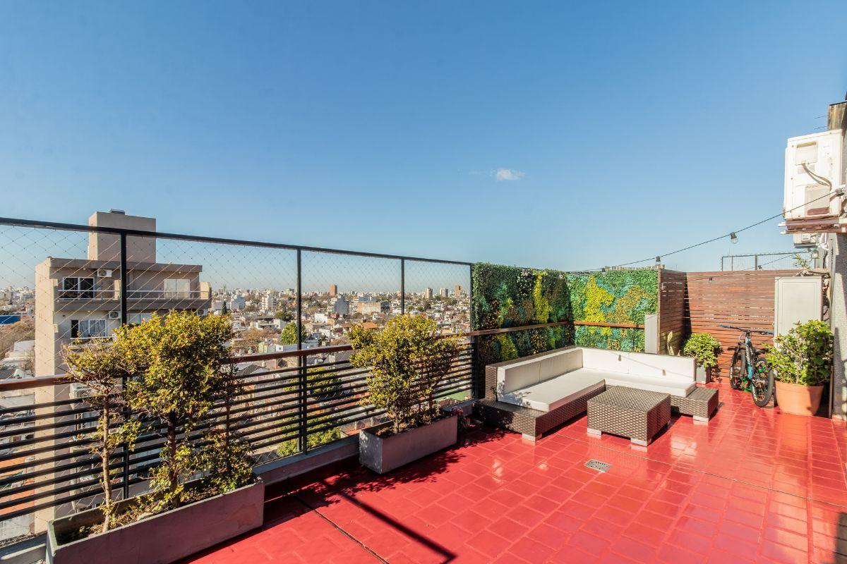 Foto de Departamento en Venta con Balcón Terraza y Cochera. Villa del Parque, imagen 2