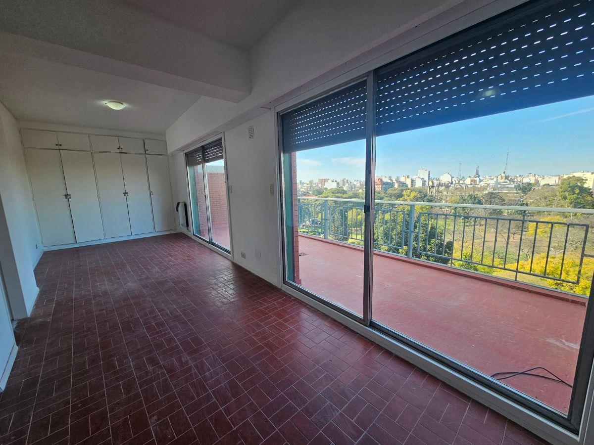 Foto de Departamento Monoambiente con Balcón en Alquiler. Flores, imagen 3