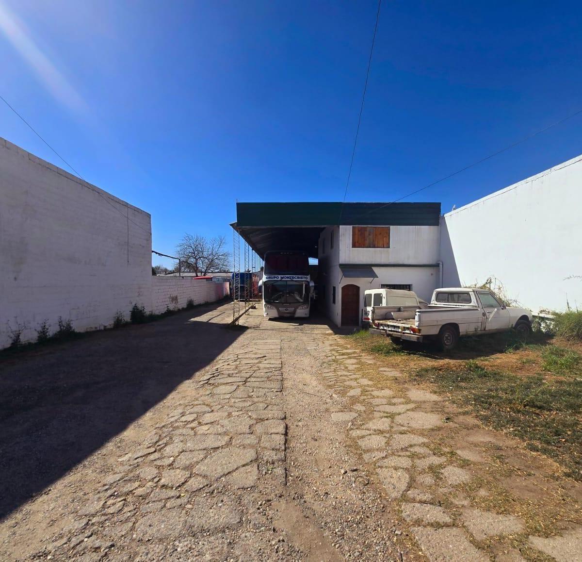 Venta: Galpón 400 m² - Terreno de 1.050 m² - Zona Industrial - Villa Carlos Paz 3
