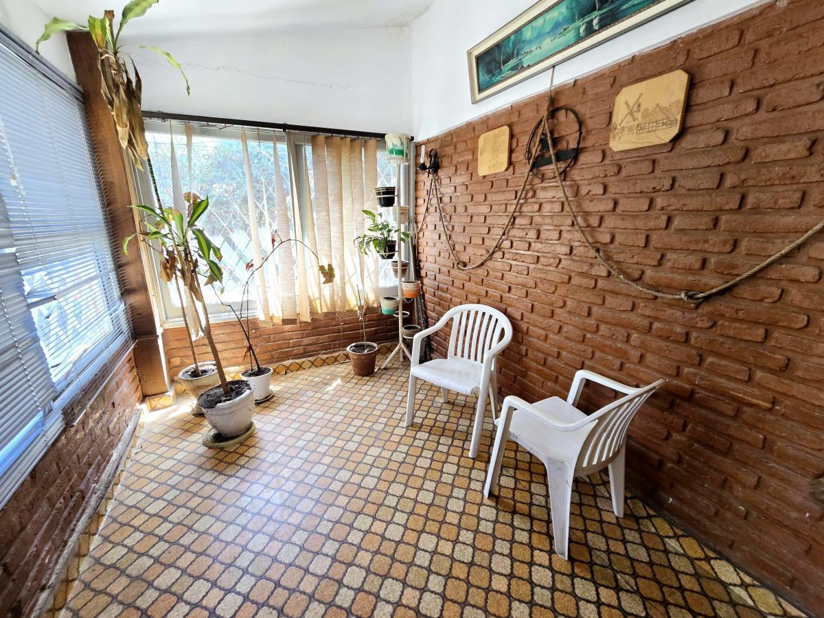 Venta: Casa a Refaccionar - 3 Dorm. 2 Baños - Barrio Malvinas - Villa Carlos Paz 5