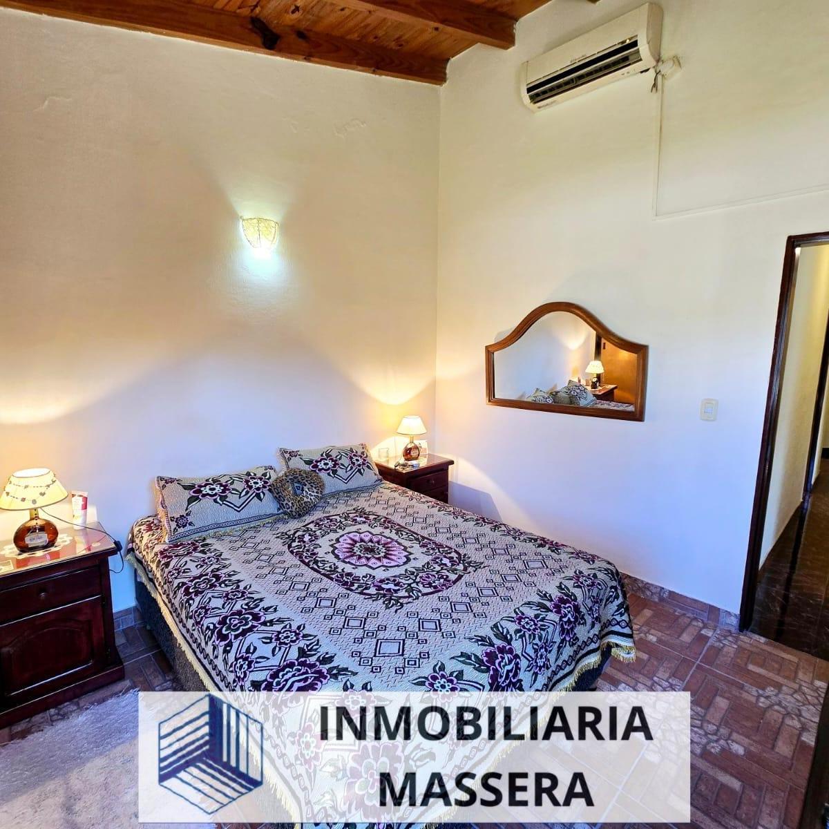 Venta: Casa - 3 Dorm. 2 Baños - Patio - Zona Balneario - Villa Carlos Paz 5