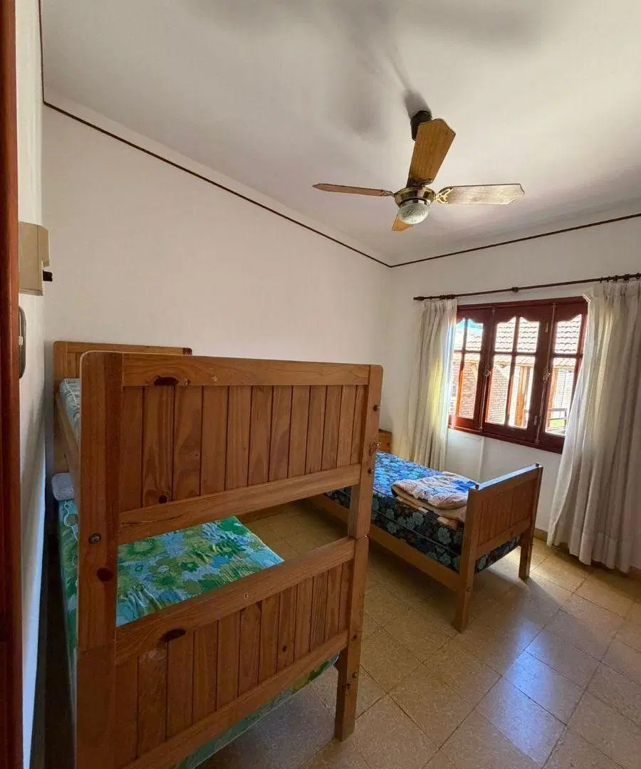 Venta: Casa - 3 dormitorios -pileta, quincho, patio - Sol y Lago - Carlos Paz 3