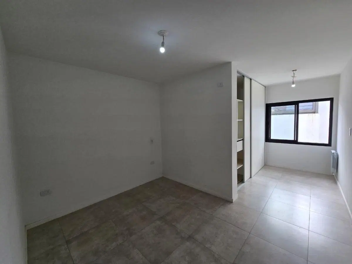 Venta: Departamento - 1 dormitorio - cochera, terraza, pileta - Centro - Carlos Paz 2