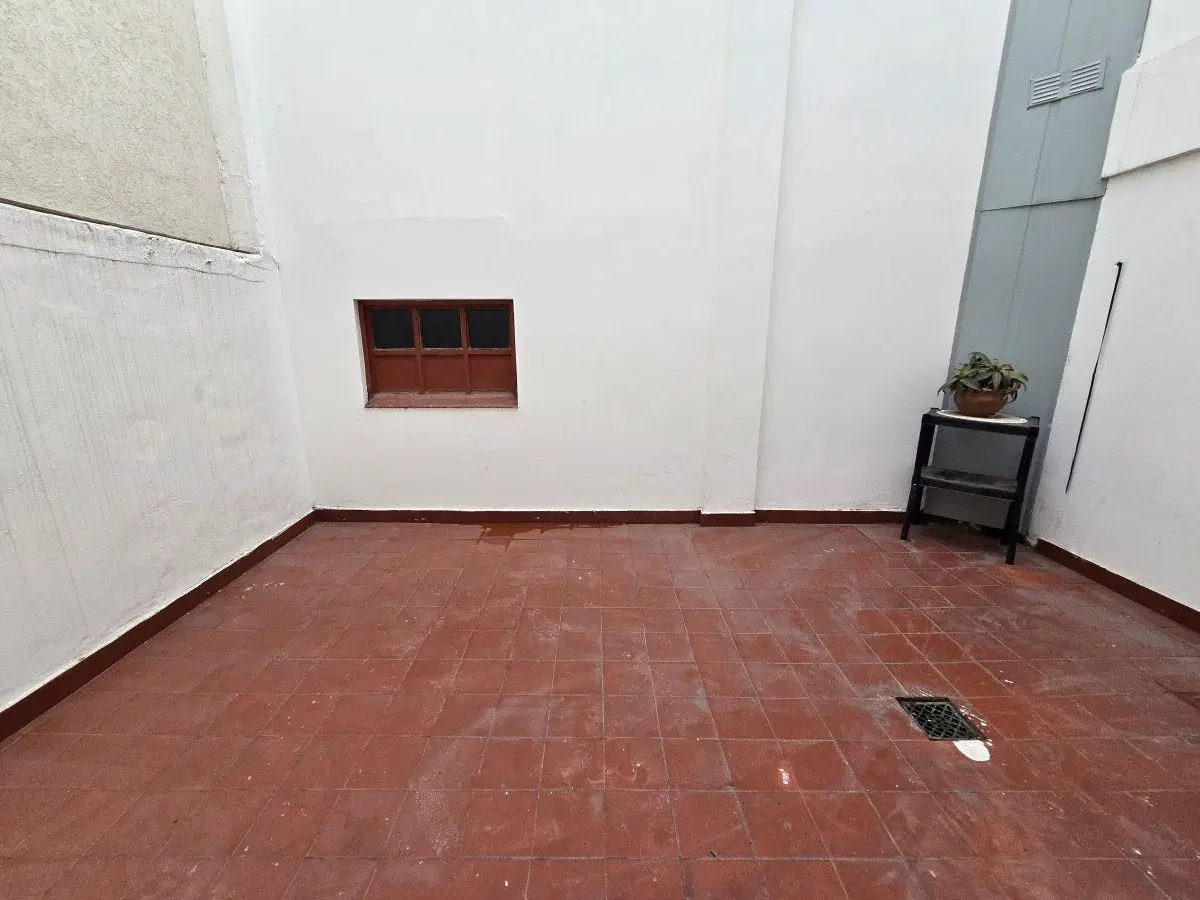 Venta: Departamento monoambiente - Patio propio y baulera - Centro - Carlos Paz 3