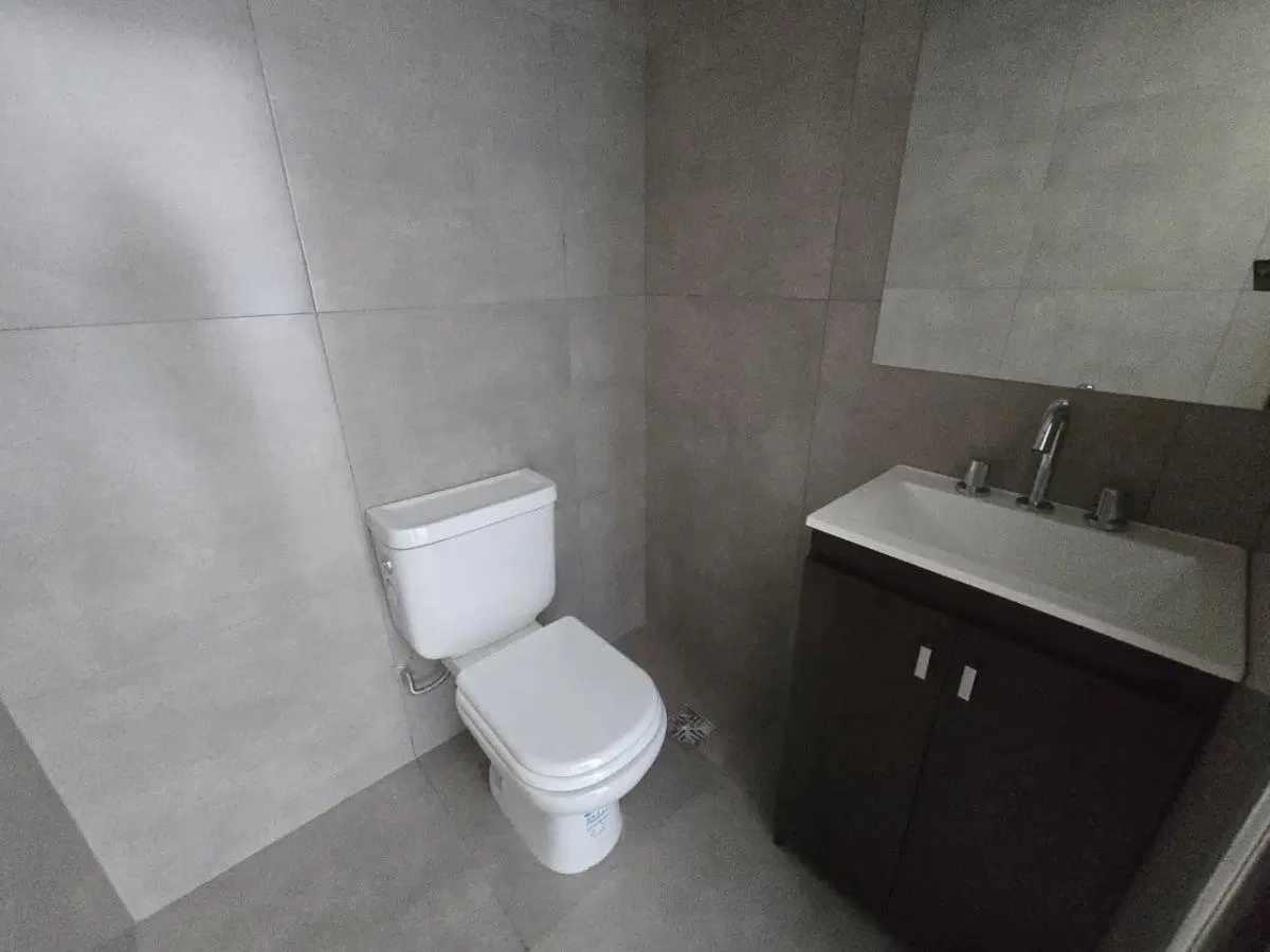 Venta: Local comercial - 55m2 con 2 baños - Centro - Carlos Paz 8