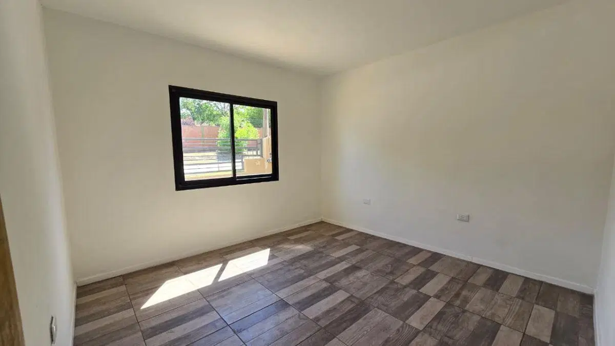 Venta: Casa a estrenar - 3 dormitorios - patio y pileta - Playas de oro - Carlos Paz 3