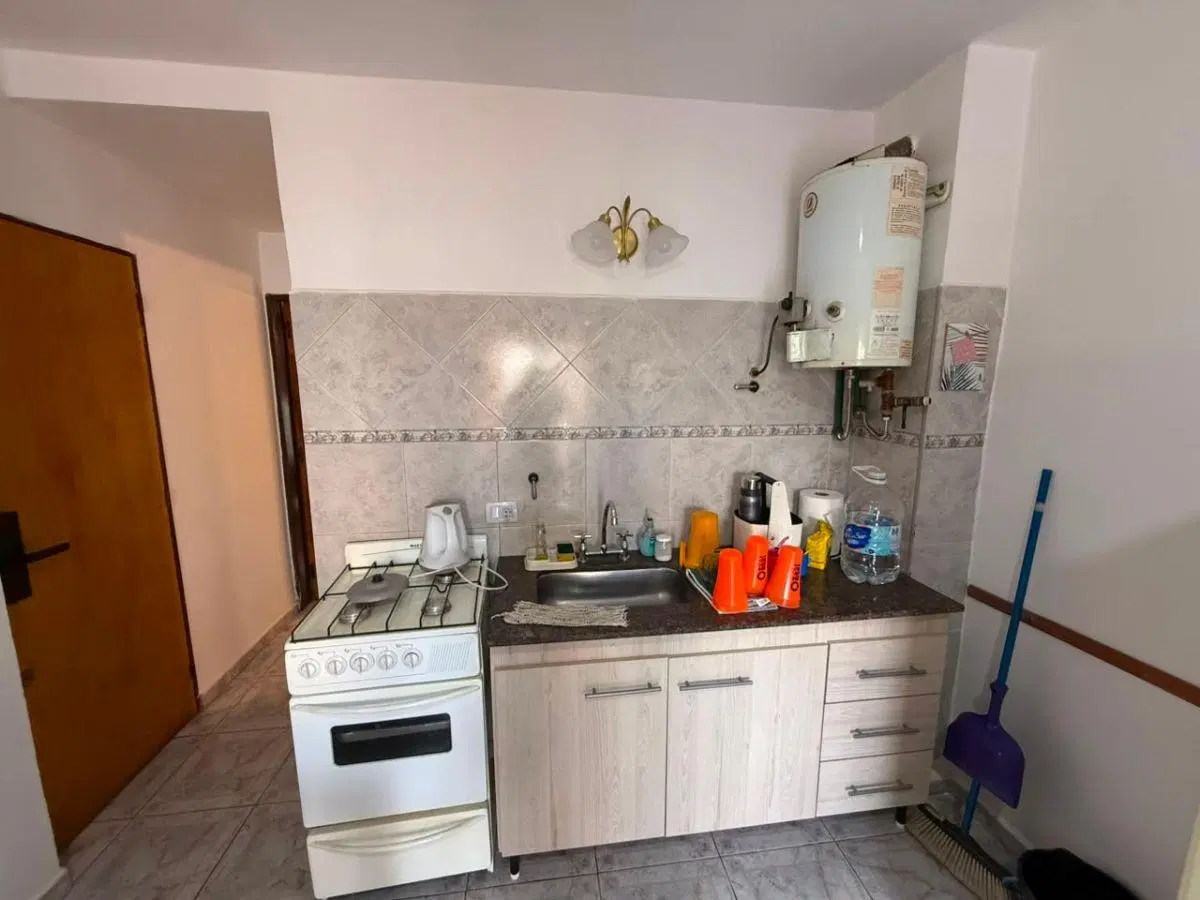 Venta: Departamento - 1 dormitorio - Cochera y balcón - Centro - Carlos Paz 8