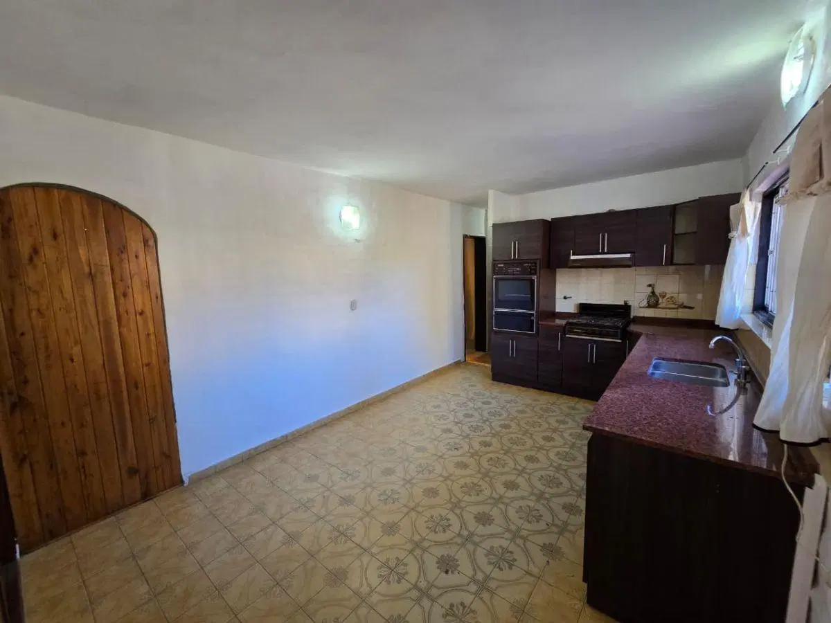 Venta: Casa - 2 dormitorios - Patio, pileta y cochera - Villa del Lago - Carlos Paz 8
