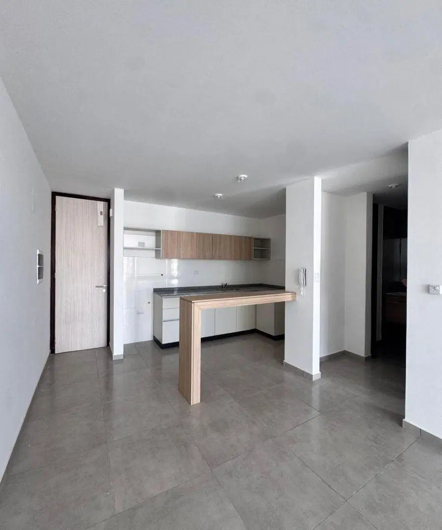 Venta: Departamento - 1 dormitorio amplio - balcón, pileta y cochera - Centro - Carlos Paz 2