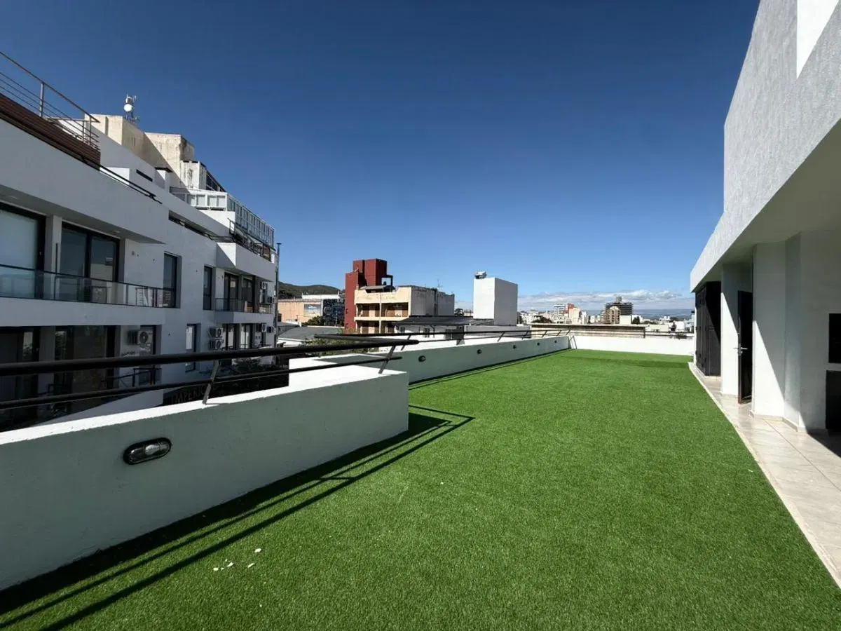 Venta: Departamento - 1 dormitorio amplio - balcón, pileta y cochera - Centro - Carlos Paz 4