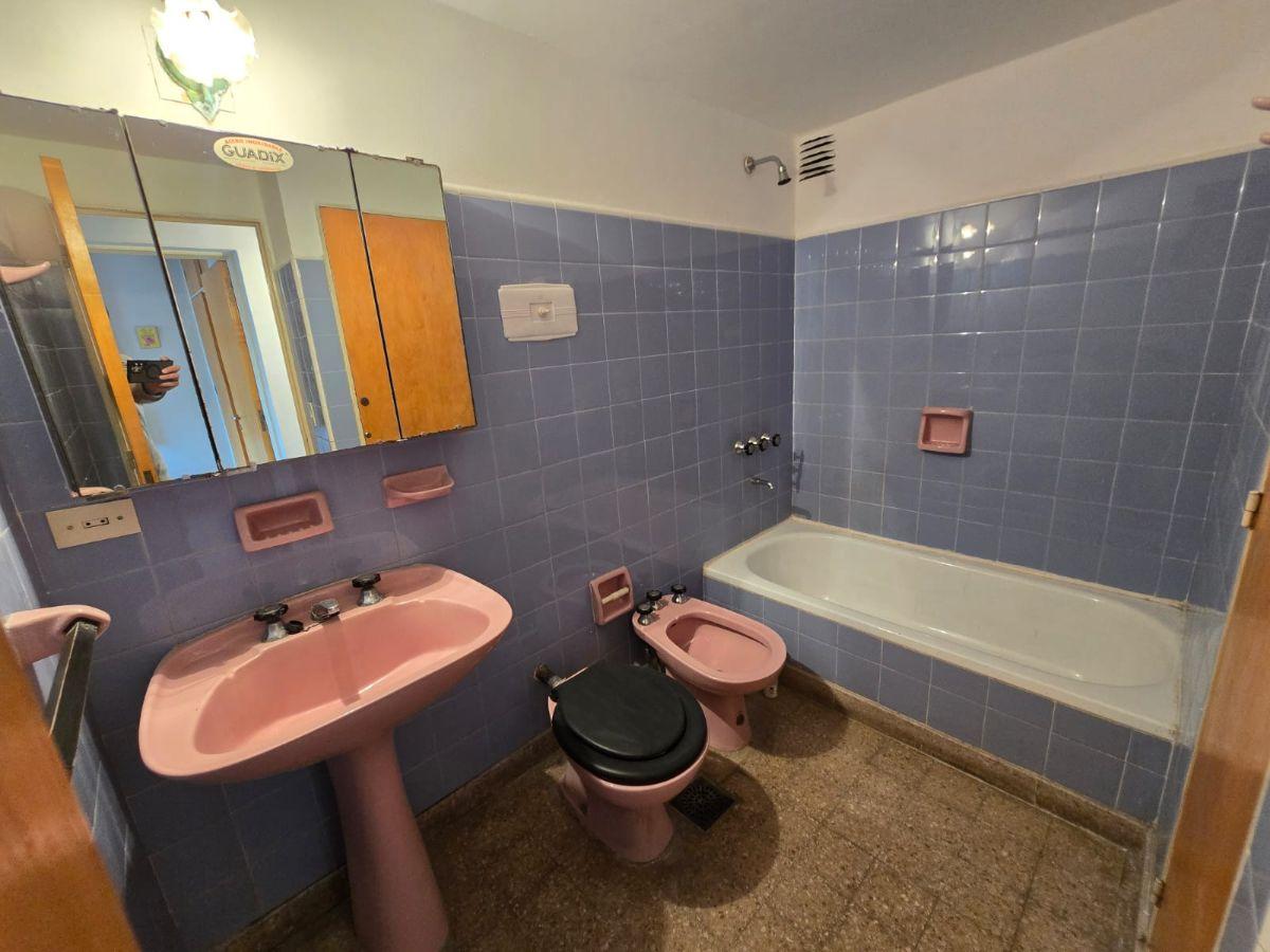 Foto de Venta: Departamento - 2 dormitorios - pileta, terraza y cochera, imagen 2