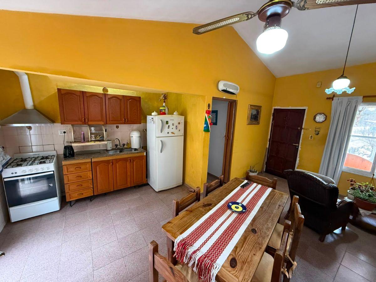 Foto de Venta: Casa - 3 dormitorios - 2 baños - Patio y cochera - Costa Azul, imagen 4