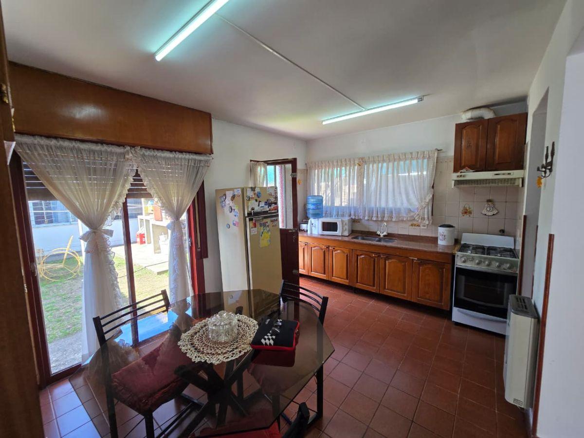 Foto de Venta: 2 casas en un lote - 6 dormitorios, 4 baños - José Muñoz, imagen 1