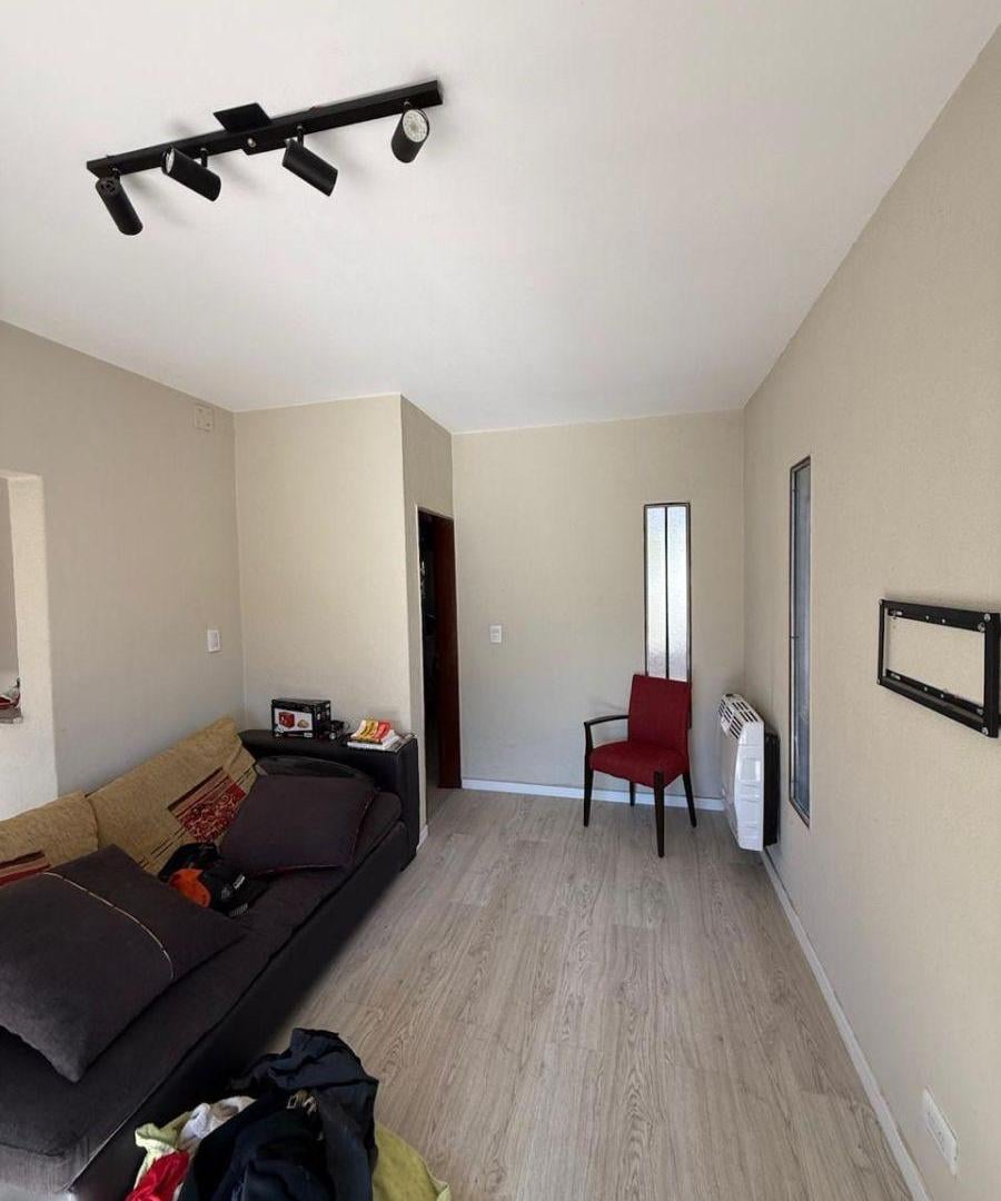 Foto de Venta: Casa - 3 dormitorios - Patio y cochera - Centro - Carlos Paz, imagen 3