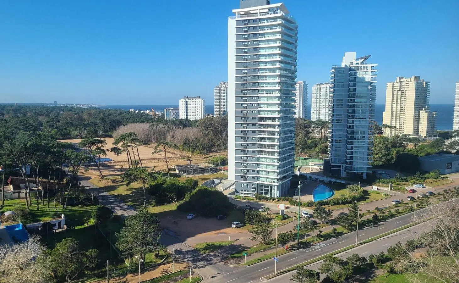 Espectacular Departamento en Punta del Este con Vistas al Mar - TM6298842 4